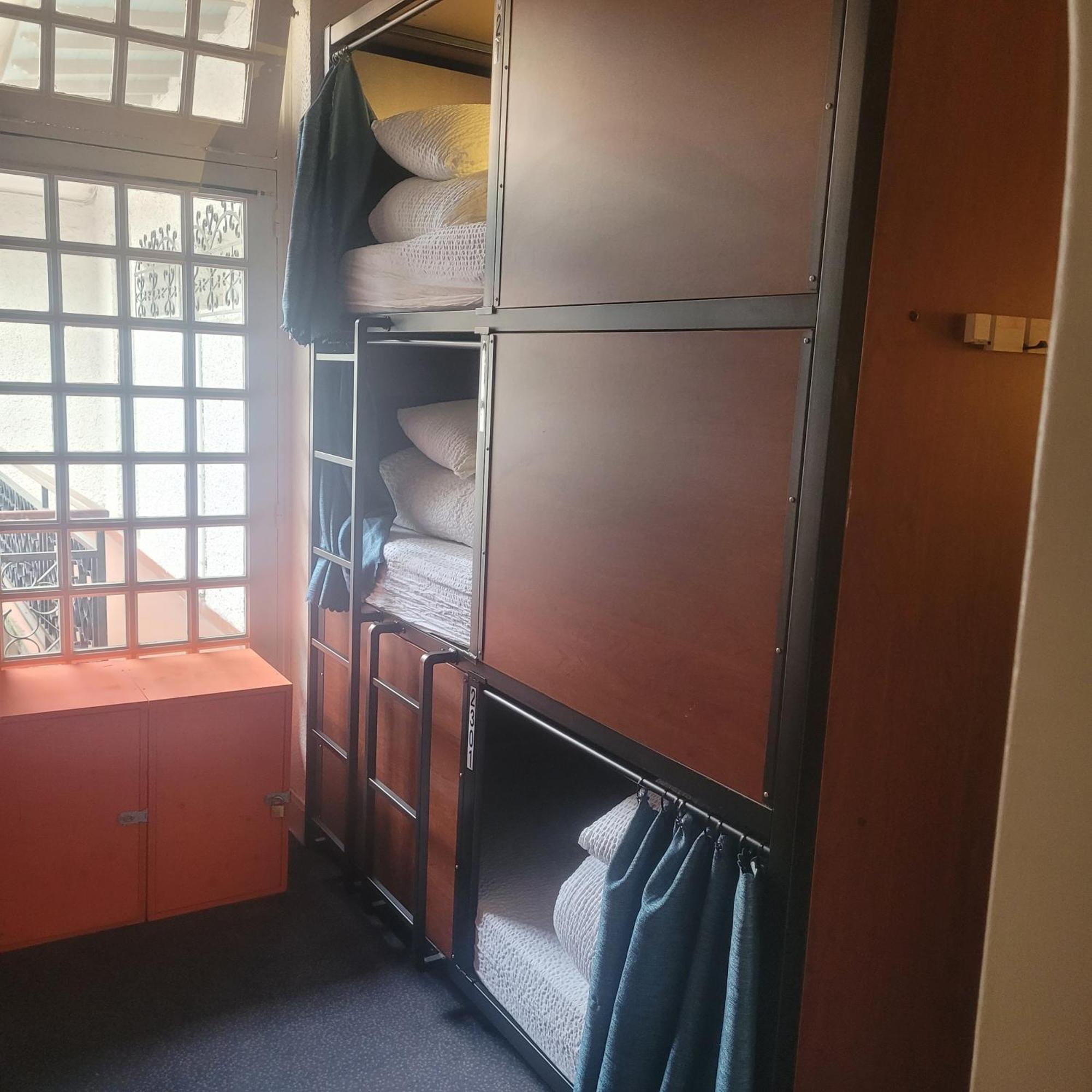 Hostel Toulouse Wilson Esterno foto